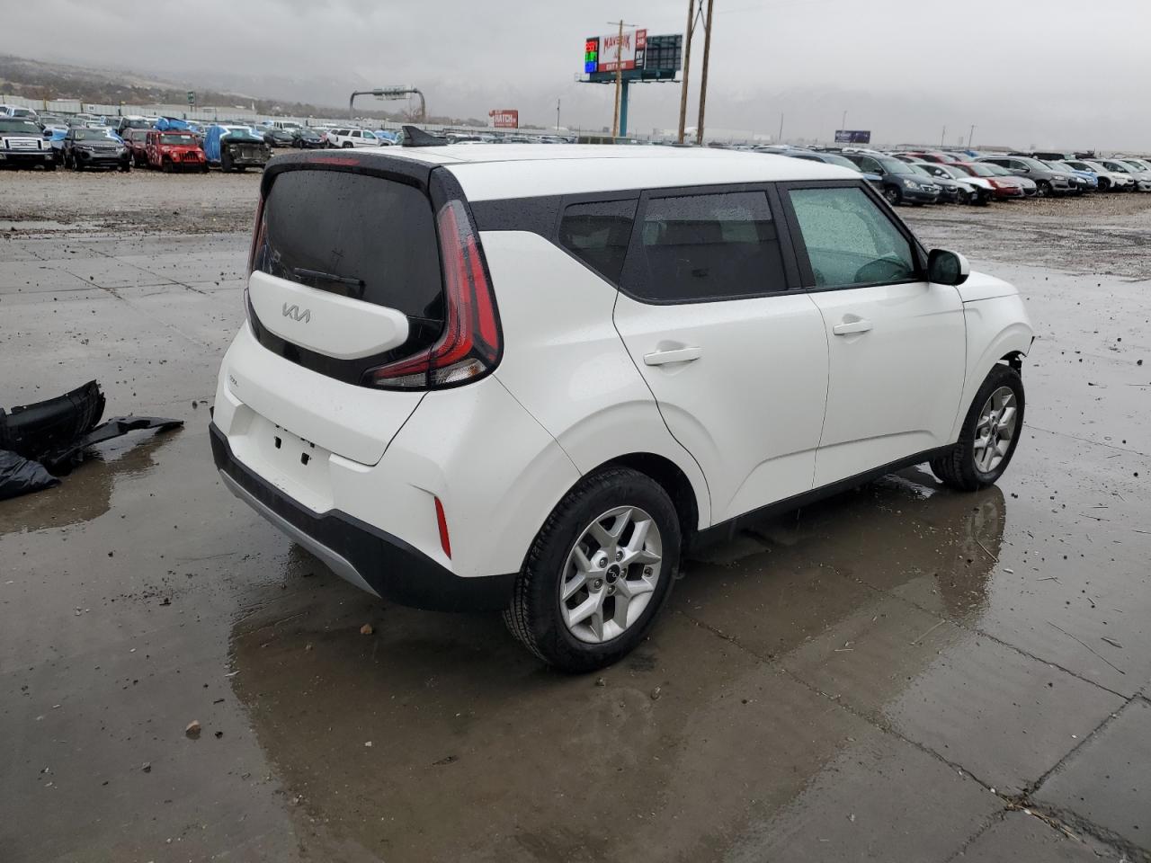 2023 Kia Soul - Image 3