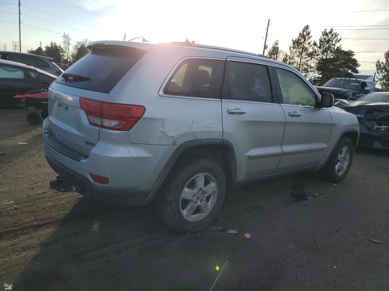 2012 Jeep Grand Cherokee - Image 3