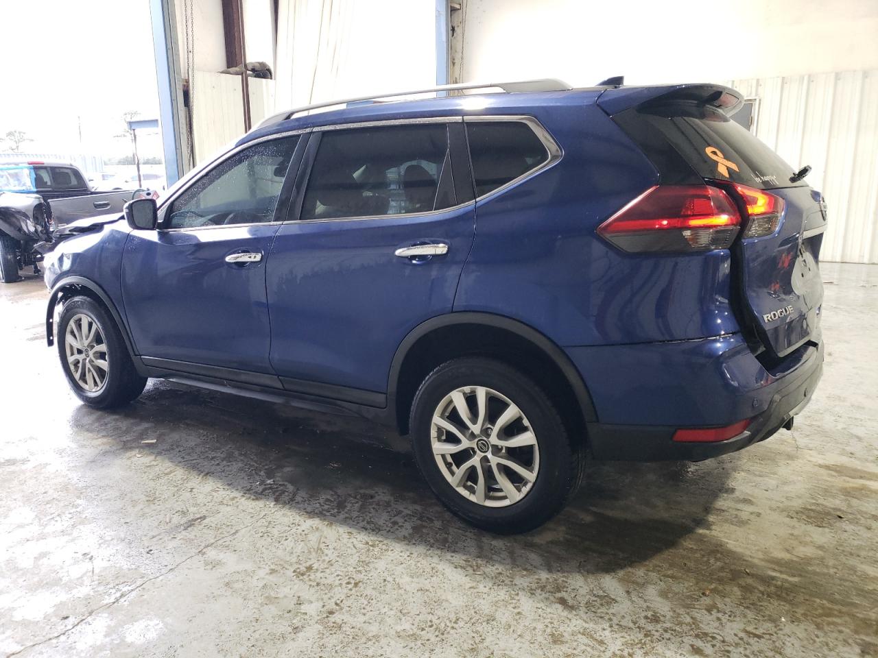 VIN 5N1AT2MV8KC702805 2019 NISSAN ROGUE no.2