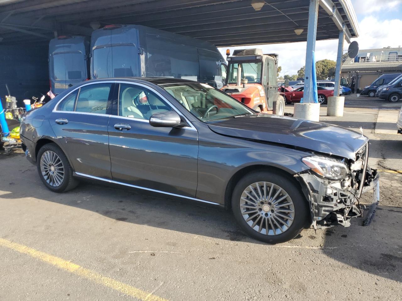 VIN 55SWF4JB4FU089841 2015 MERCEDES-BENZ C-CLASS no.4