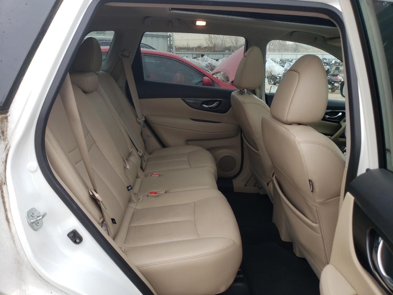 2016 Nissan Rogue - Image 10