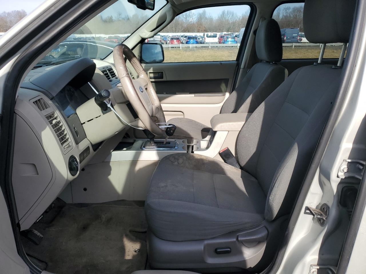 2009 Ford Escape - Image 7