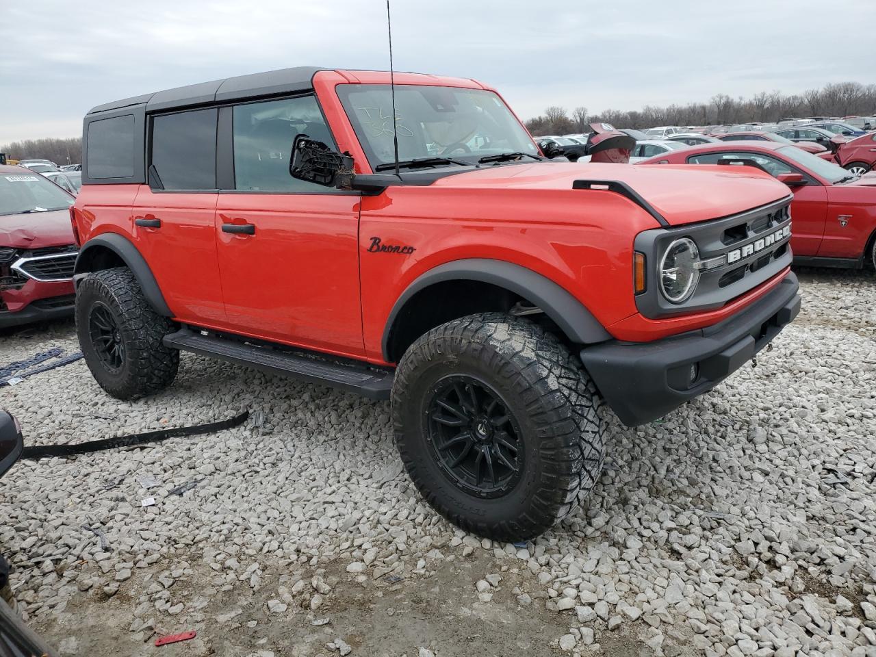 2022 Ford Bronco - Image 4