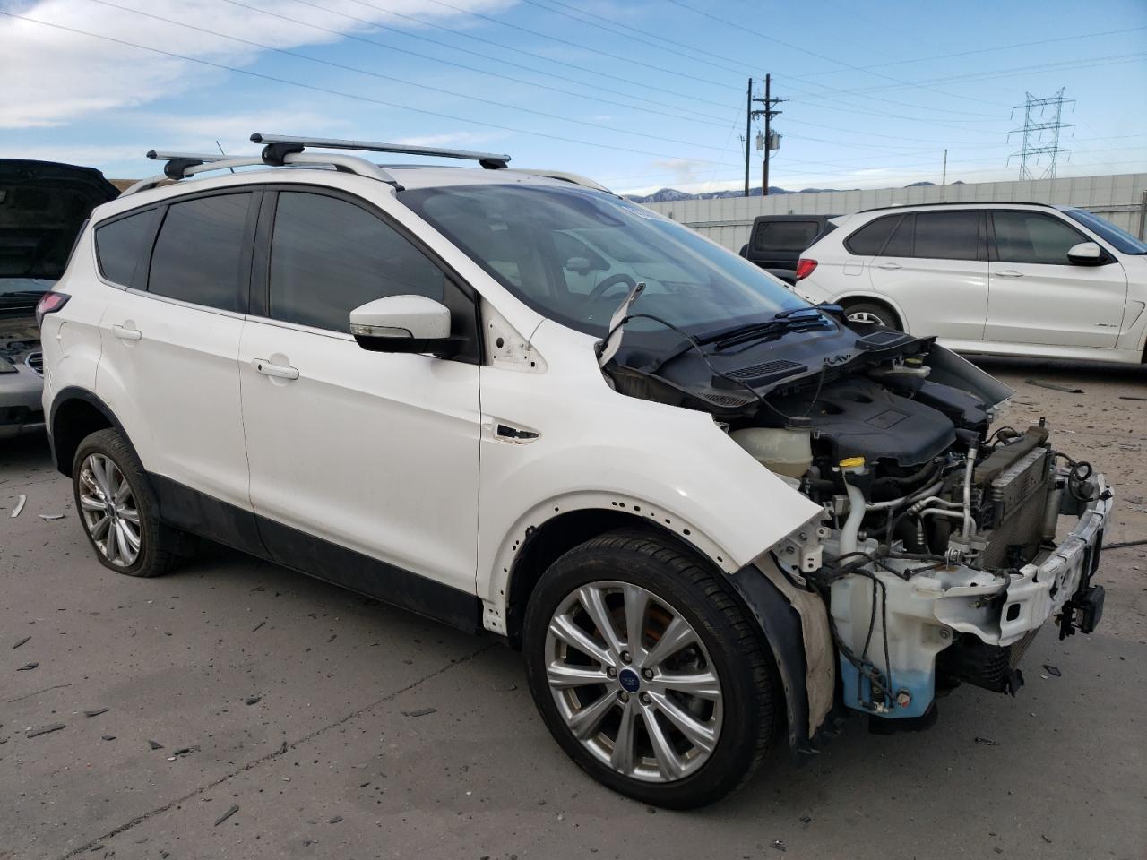 VIN 1FMCU9J95JUC70494 2018 FORD ESCAPE no.4