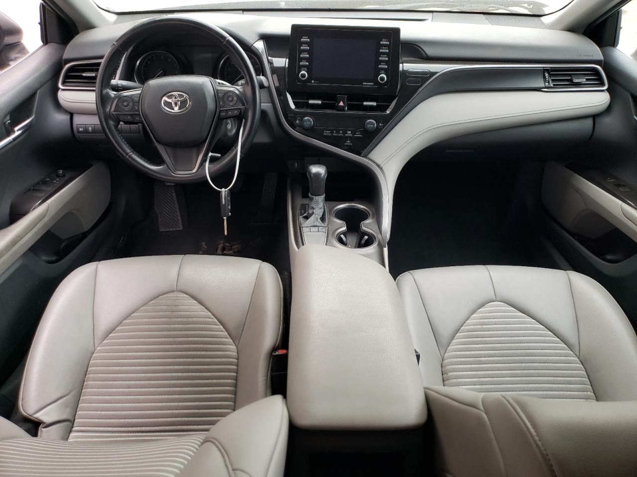 2022 Toyota Camry - Image 8