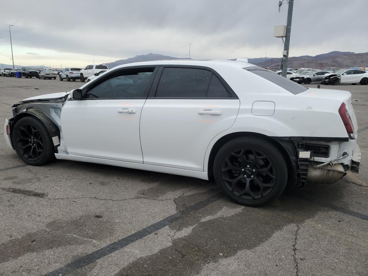 2015 Chrysler 300 - Image 2