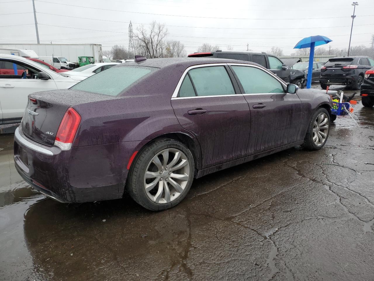 2020 Chrysler 300 - Image 3