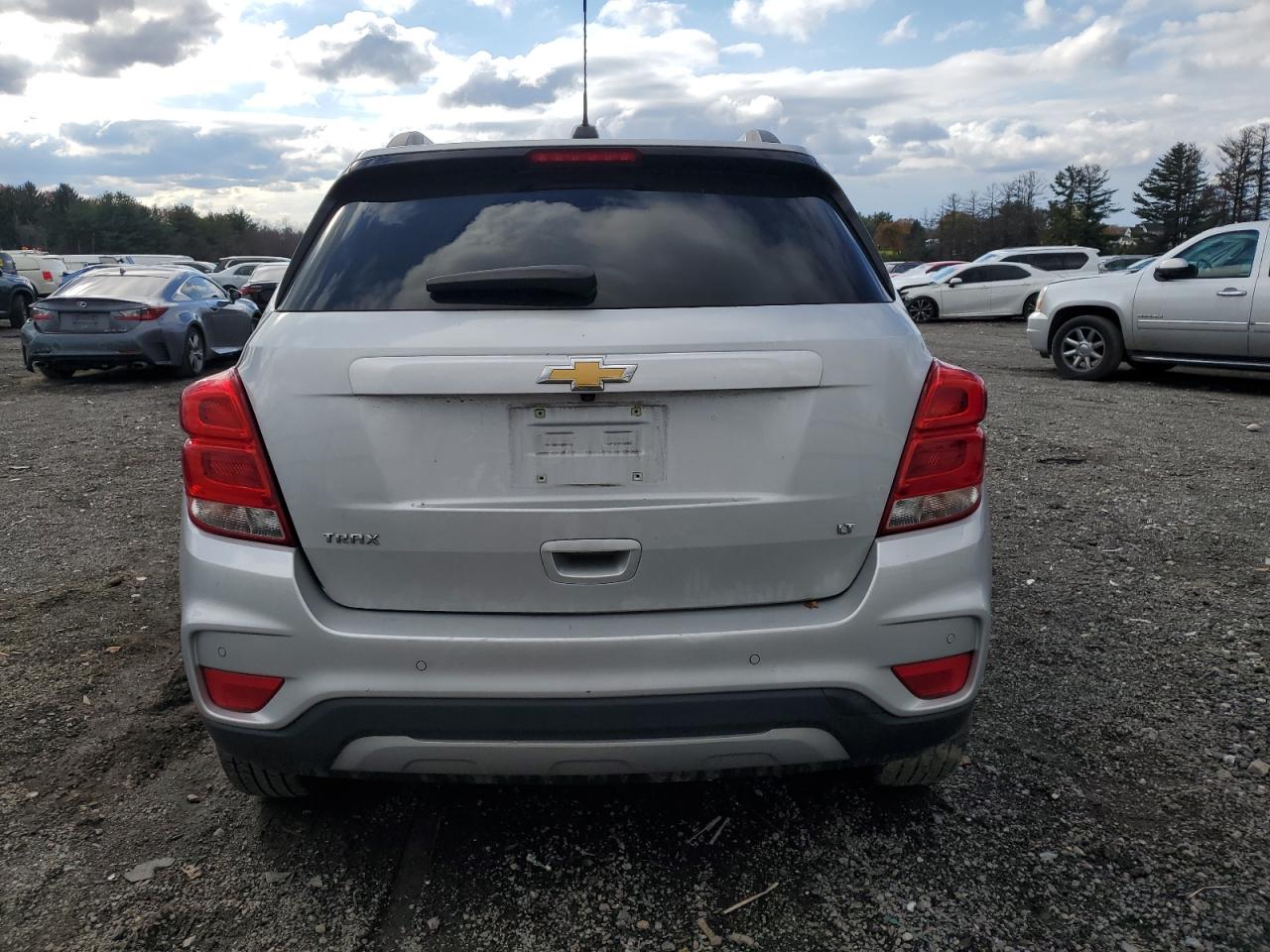 2020 Chevrolet Trax - Image 6