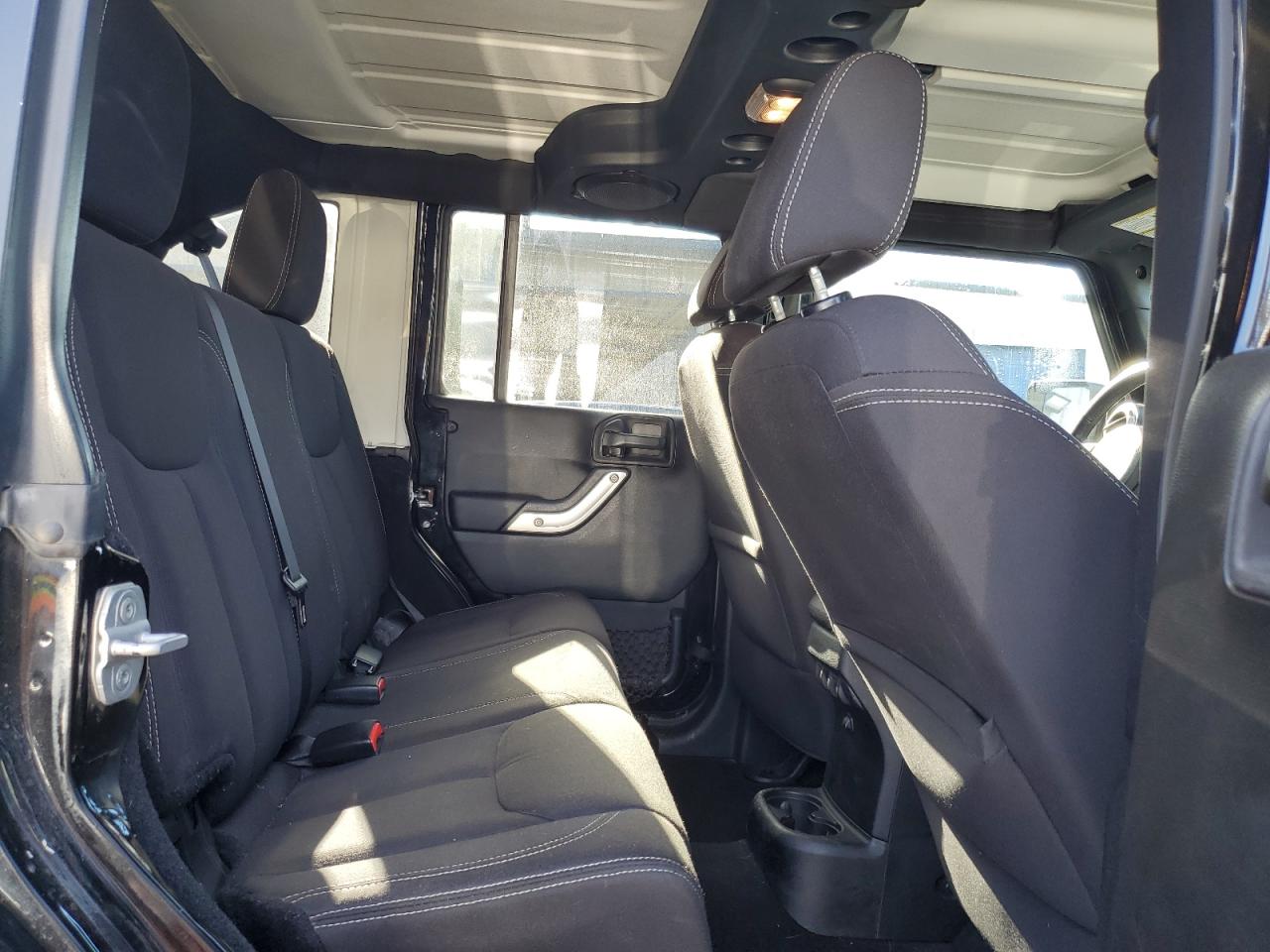 2013 Jeep Wrangler - Image 11
