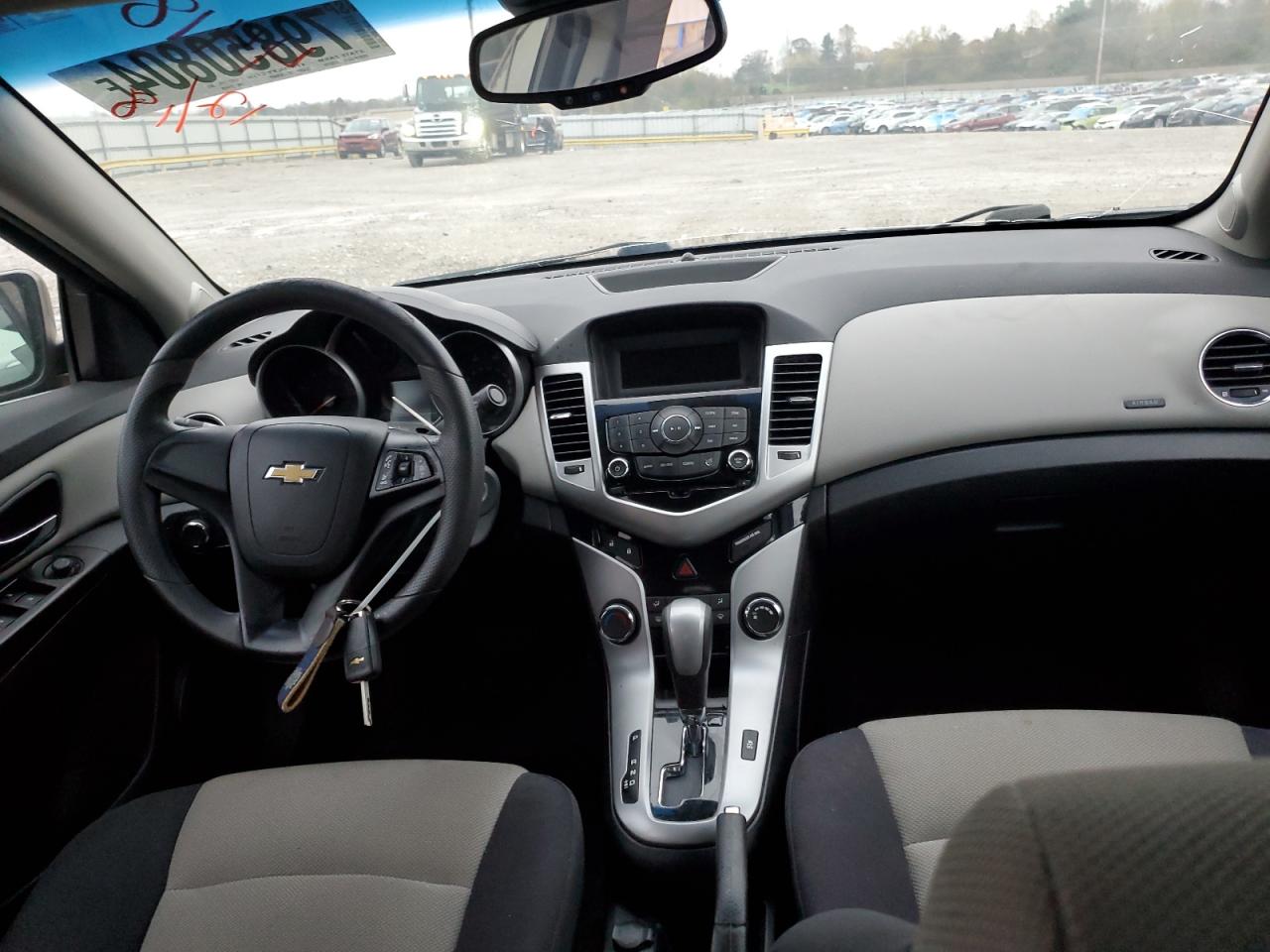 2012 Chevrolet Cruze - Image 8