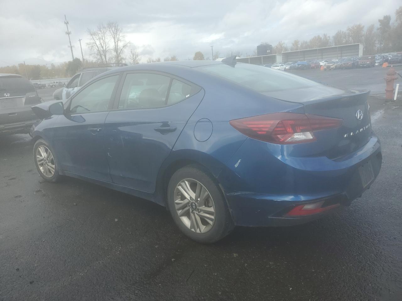 2019 Hyundai Elantra - Image 2