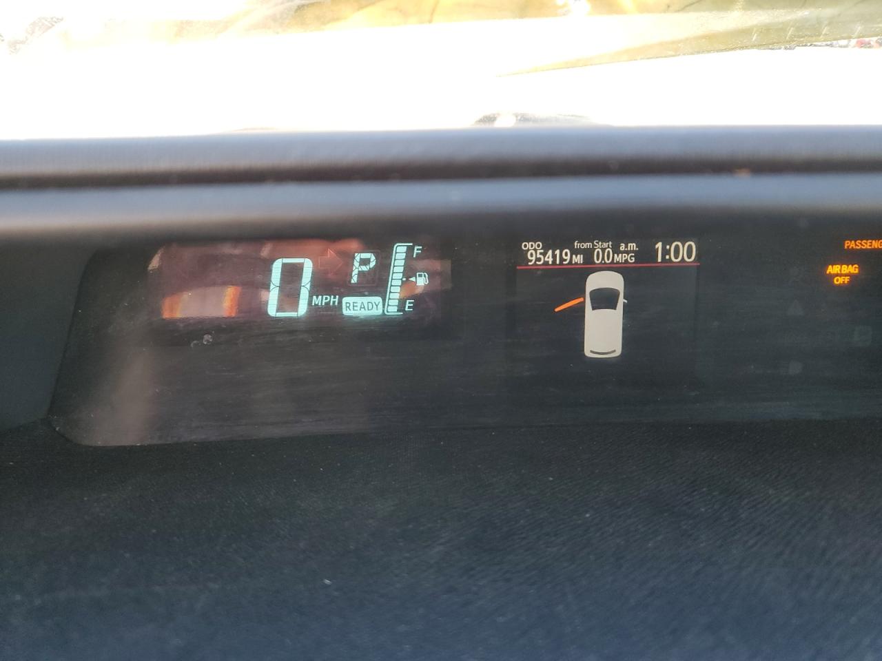 2014 Toyota Prius - Image 9