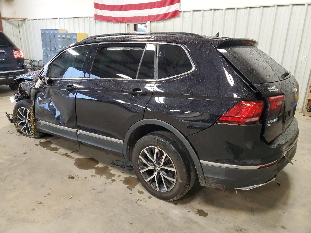2020 Volkswagen Tiguan - Image 2