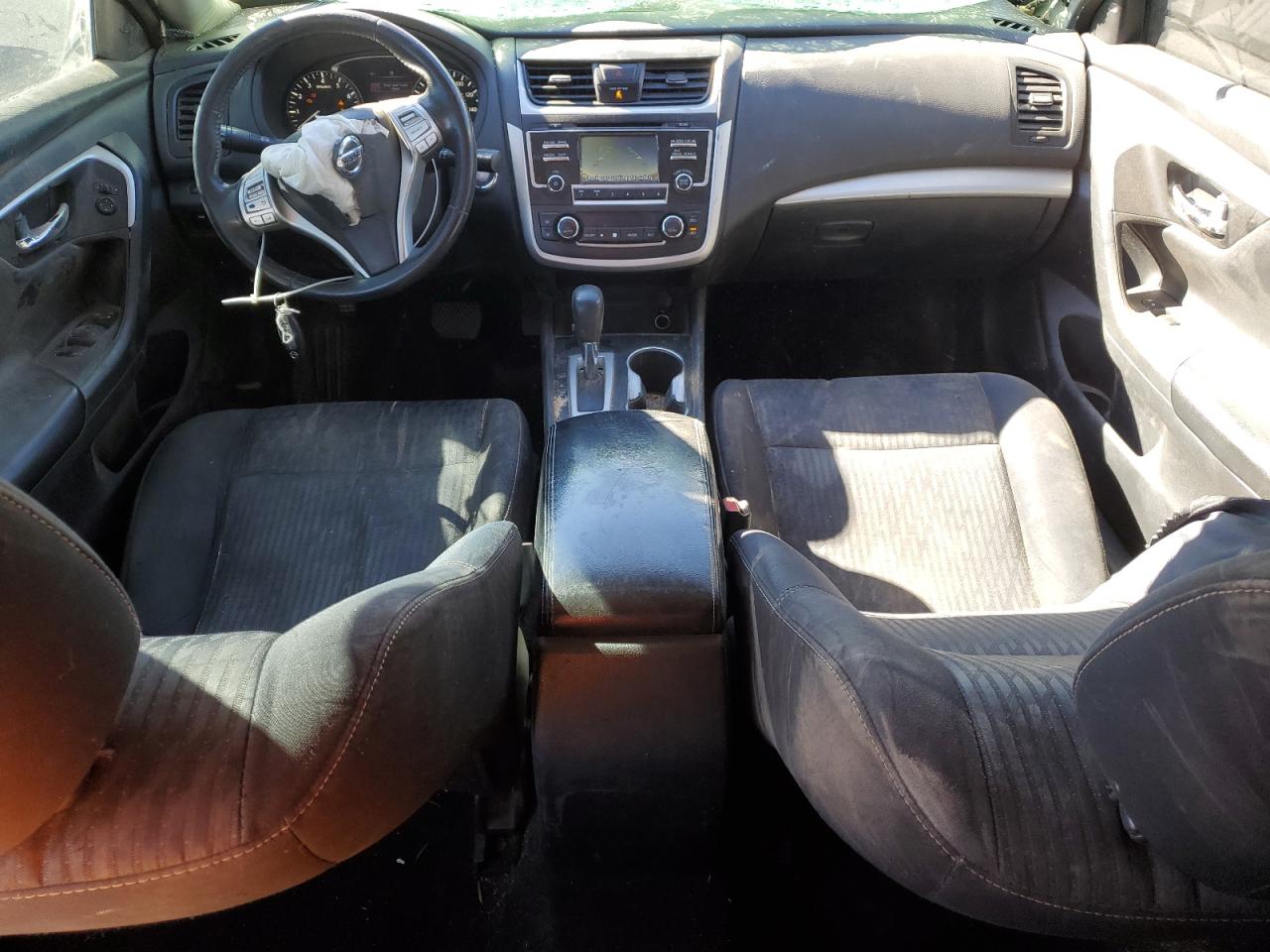 2017 Nissan Altima - Image 8