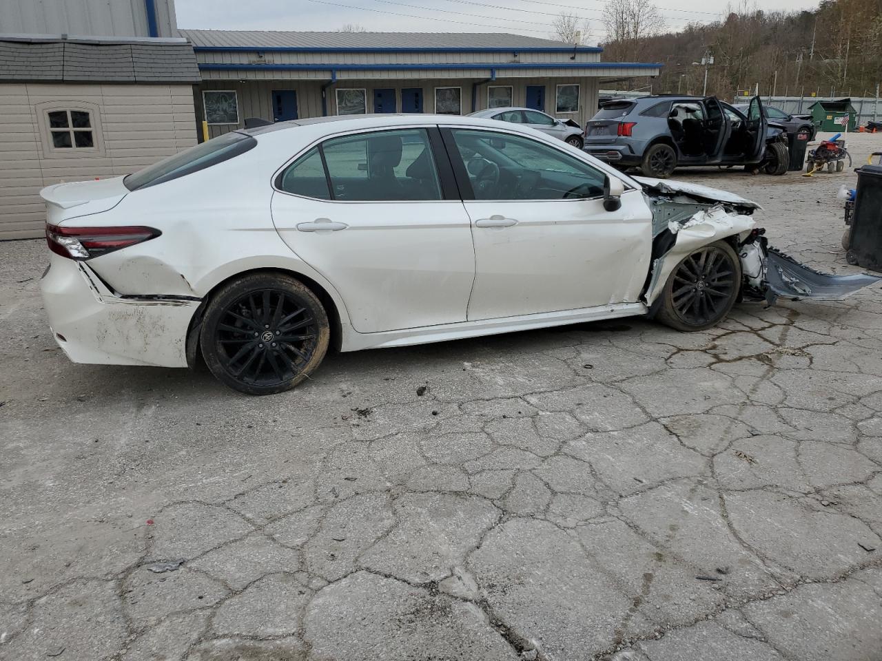 2022 Toyota Camry - Image 3