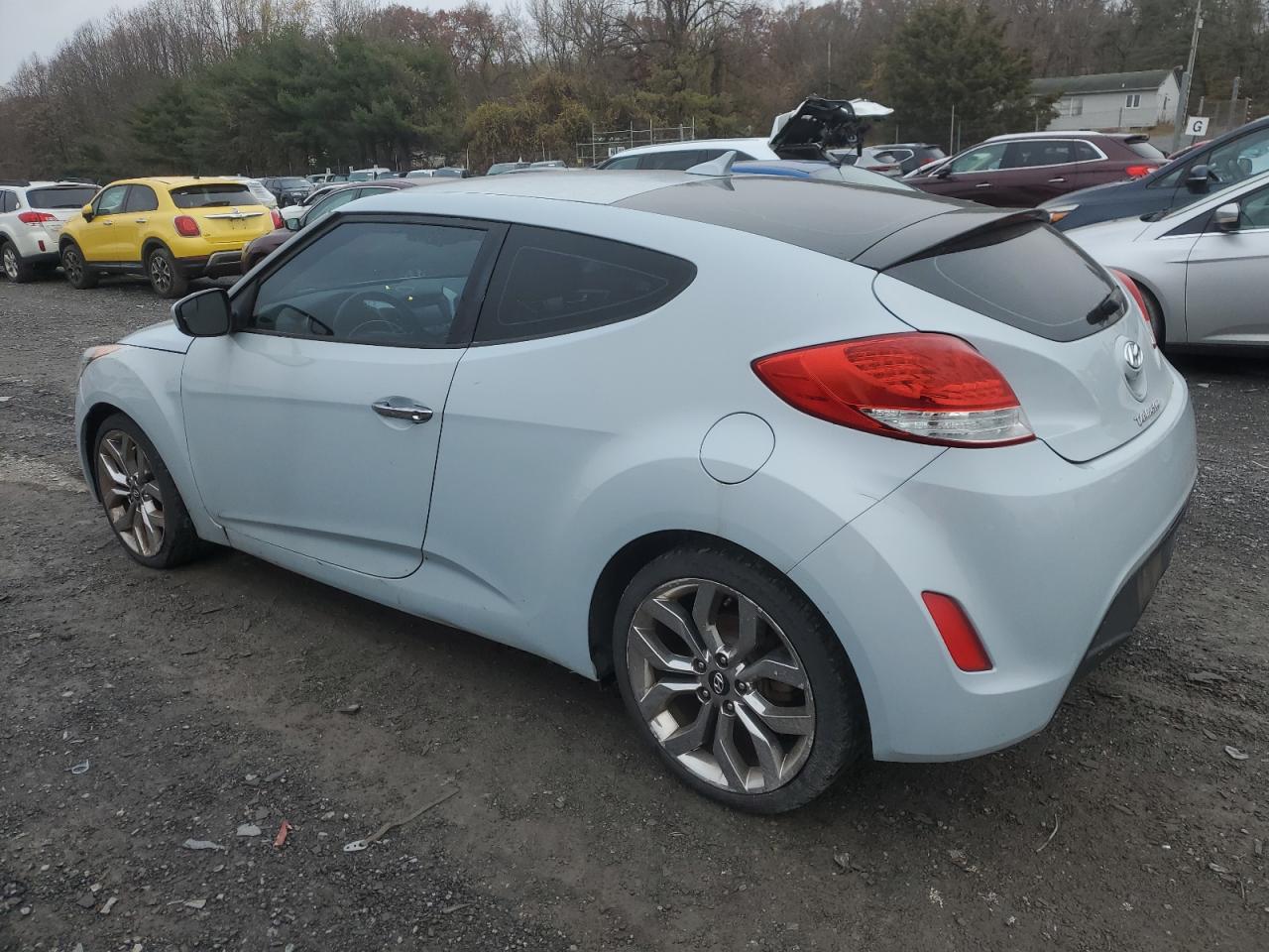 VIN KMHTC6AD7FU220693 2015 HYUNDAI VELOSTER no.2