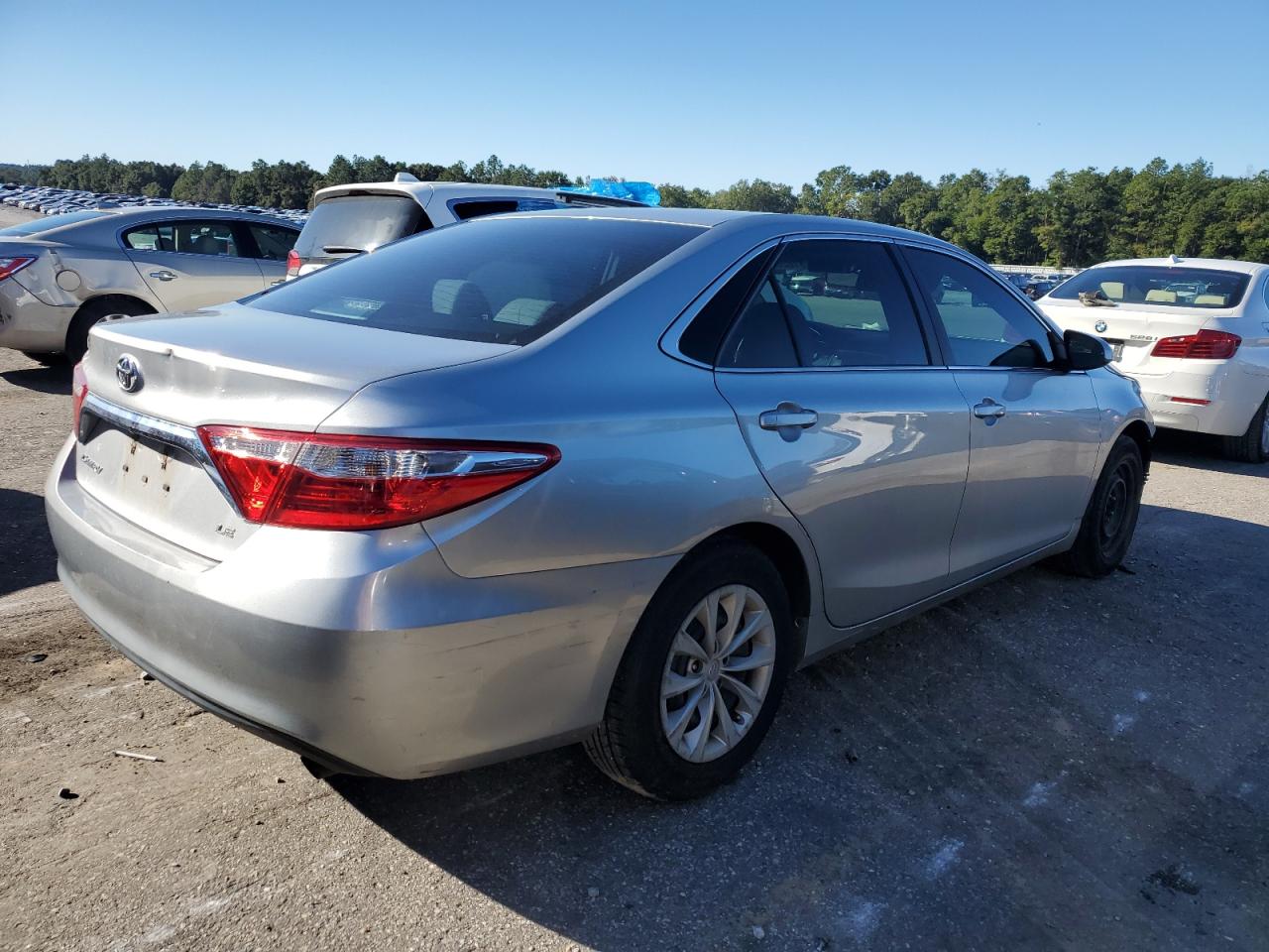 2016 Toyota Camry - Image 3