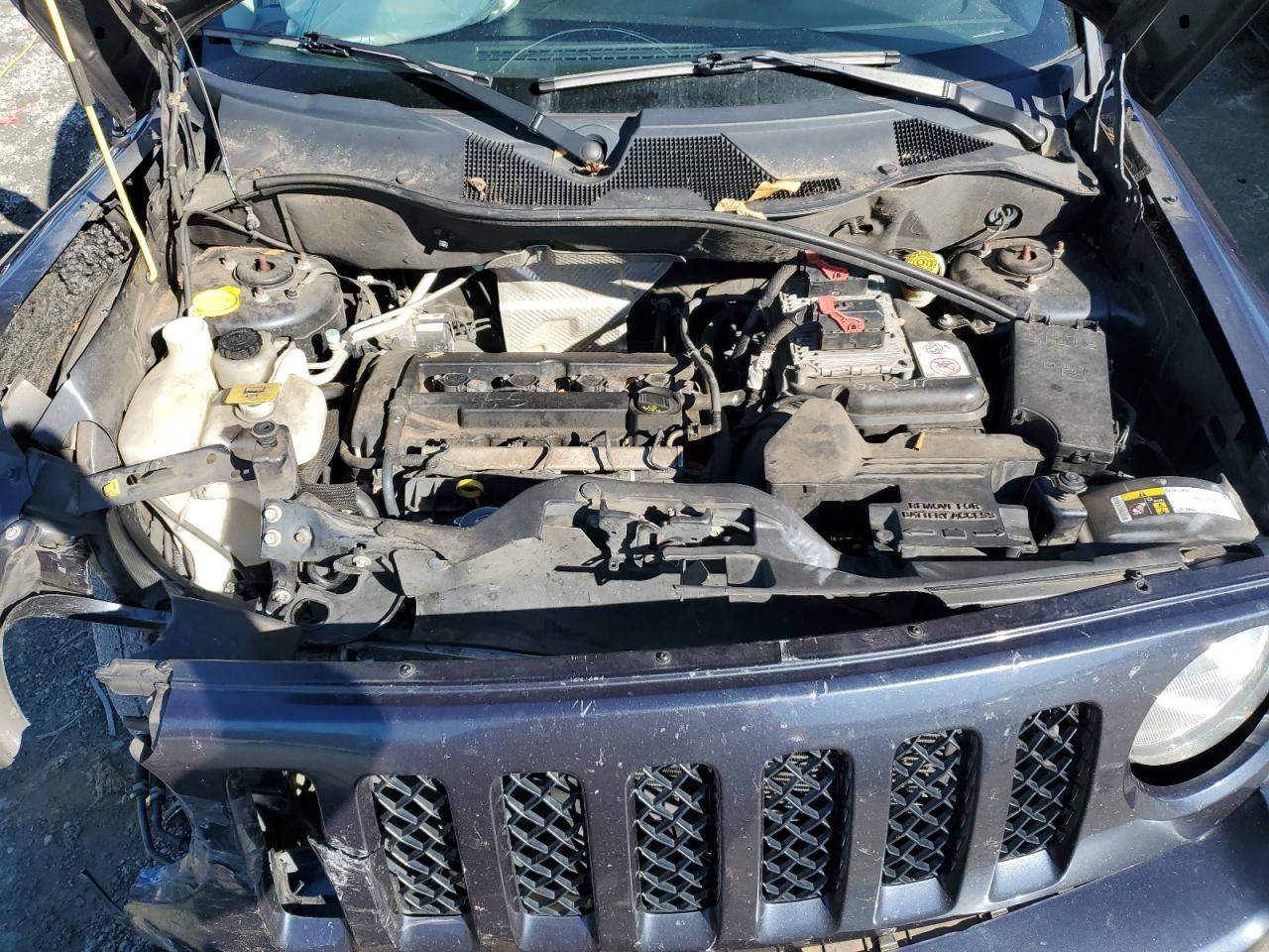 2015 Jeep Liberty (Patriot) - Image 14