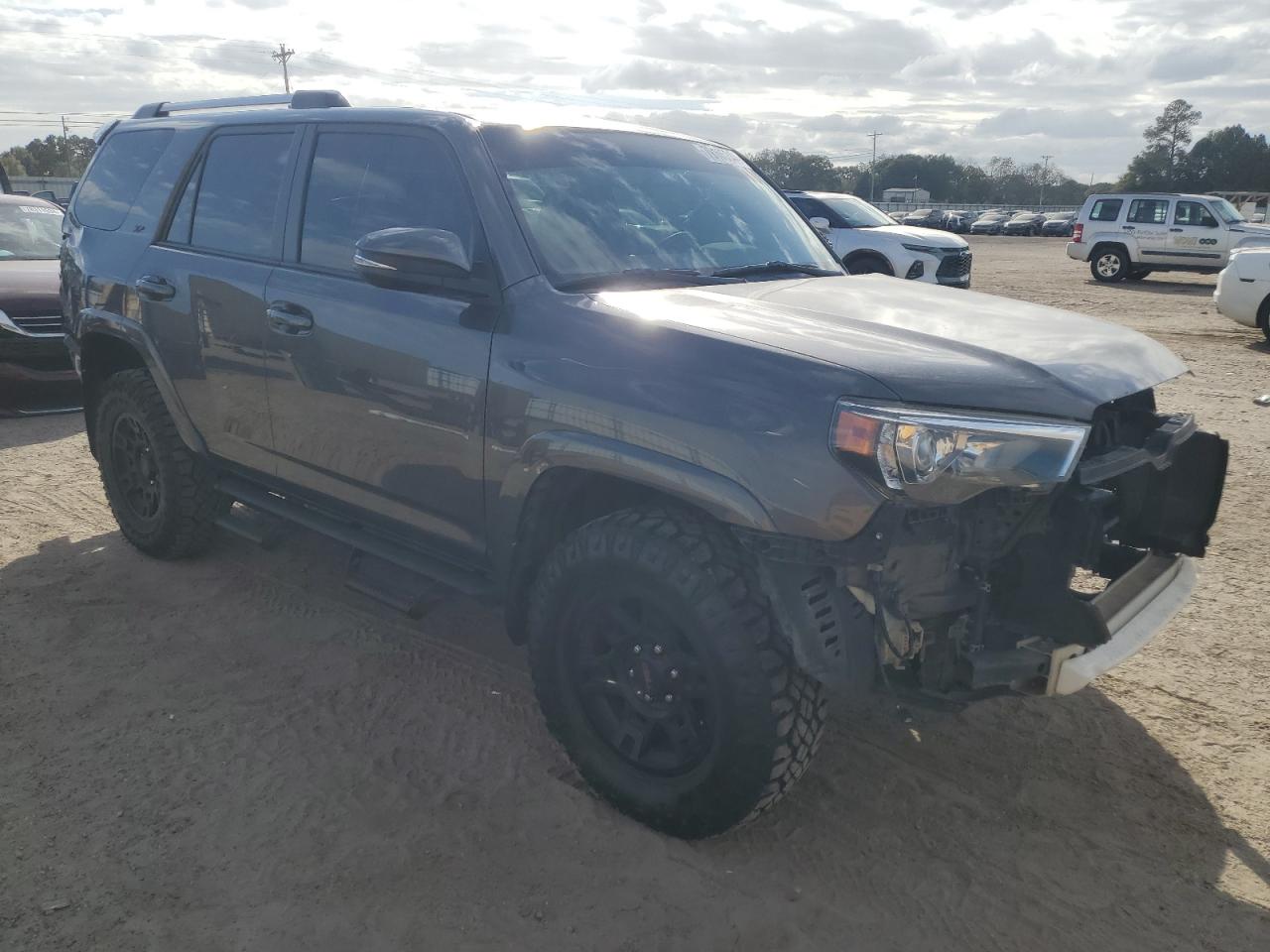 2019 Toyota 4Runner - Image 4