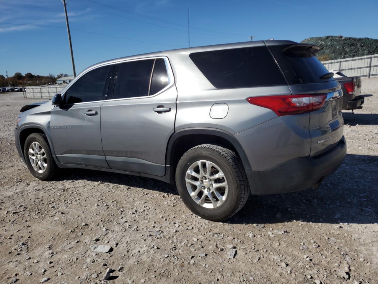 2020 Chevrolet Traverse - Image 2