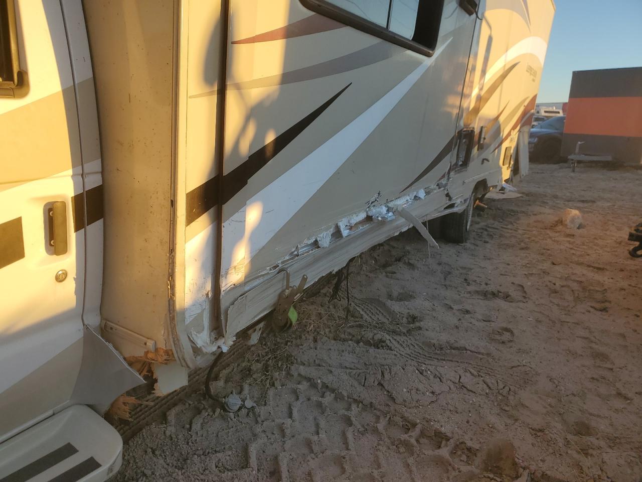 2016 Ford Econoline E450 Super Duty Cutaway Van VIN: 1FDXE4FS0GDC31544 Lot: 78515914