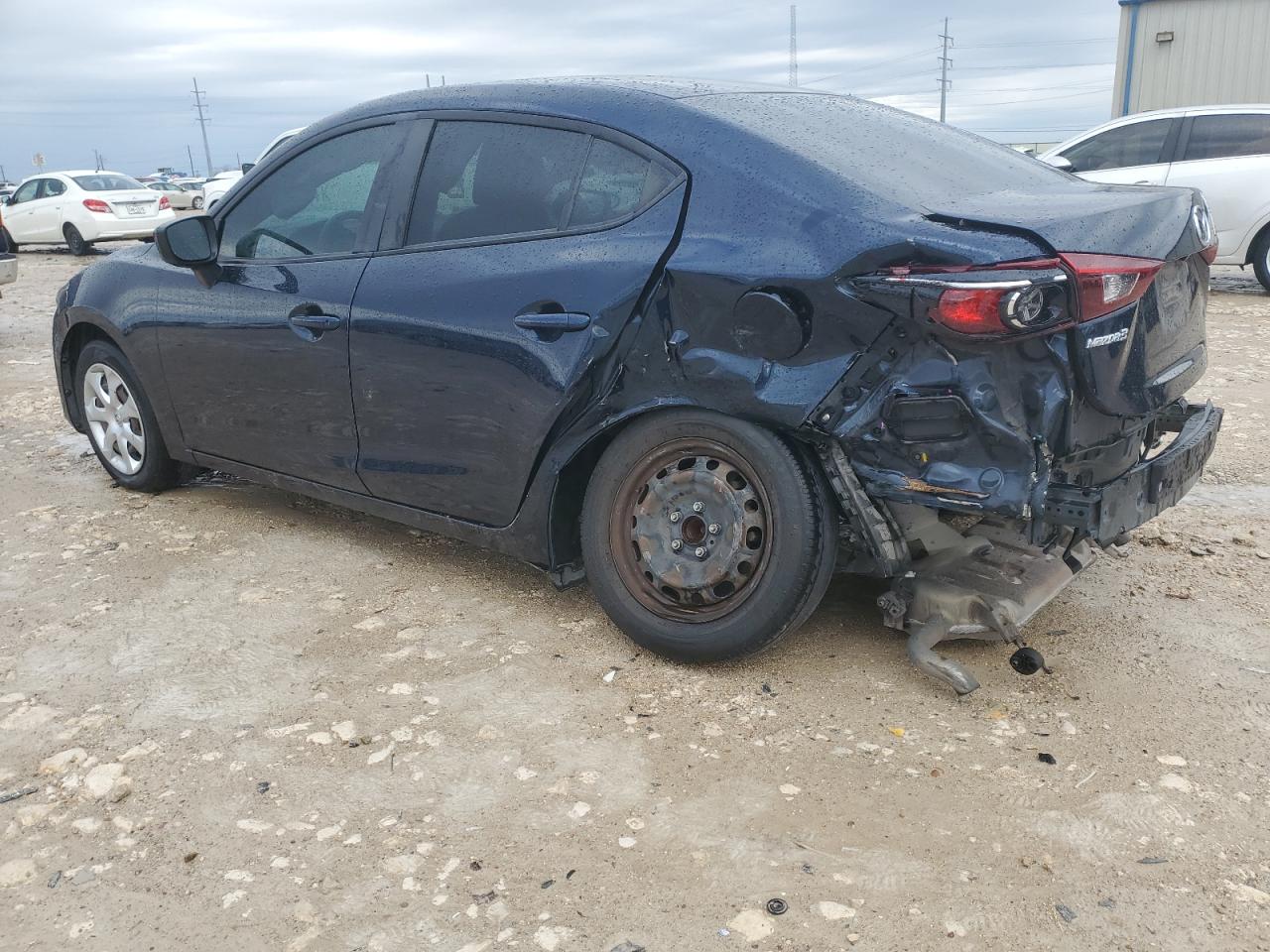 2016 Mazda 3 - Image 2