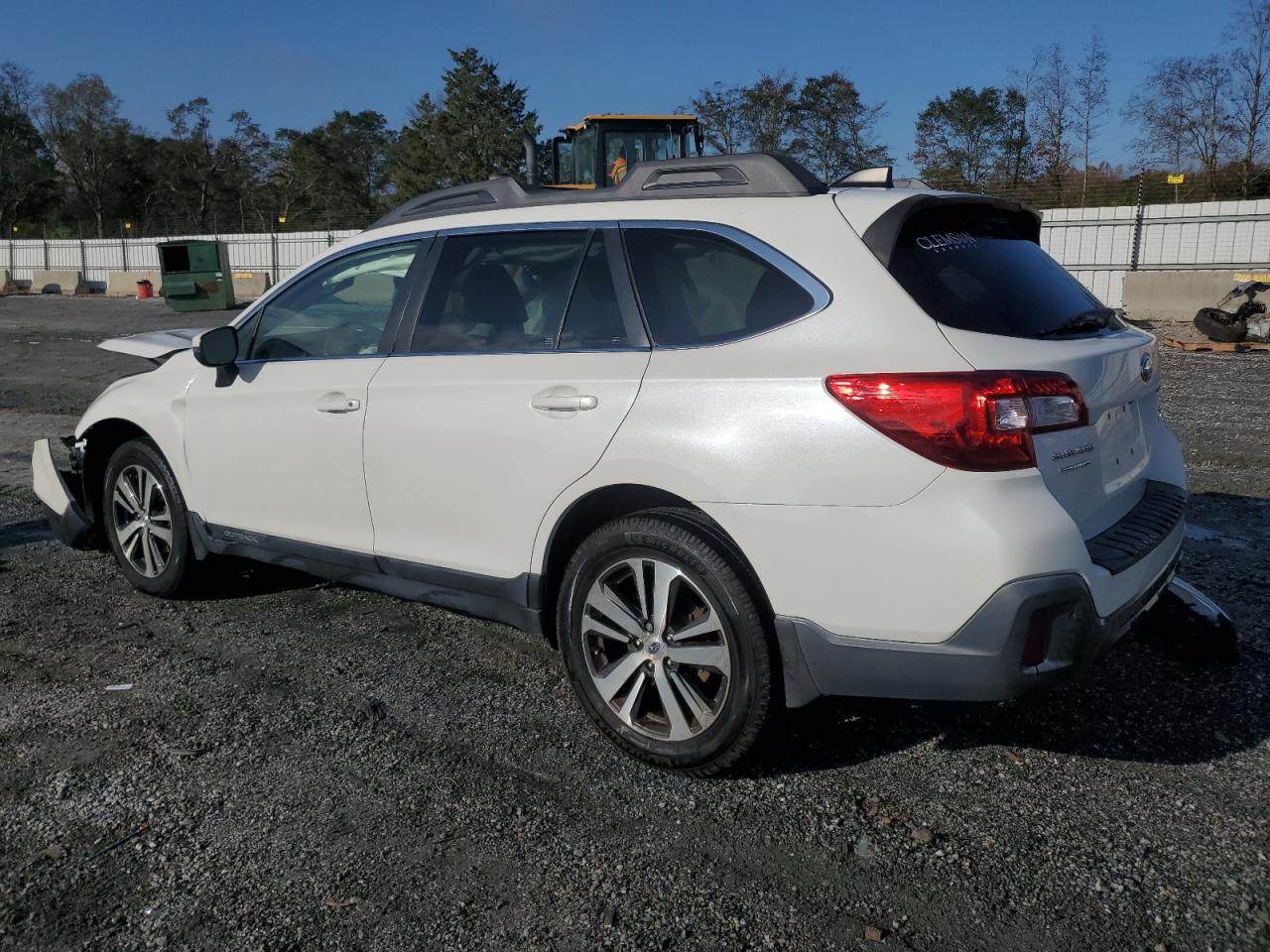 VIN 4S4BSENC3K3327928 2019 SUBARU OUTBACK no.2