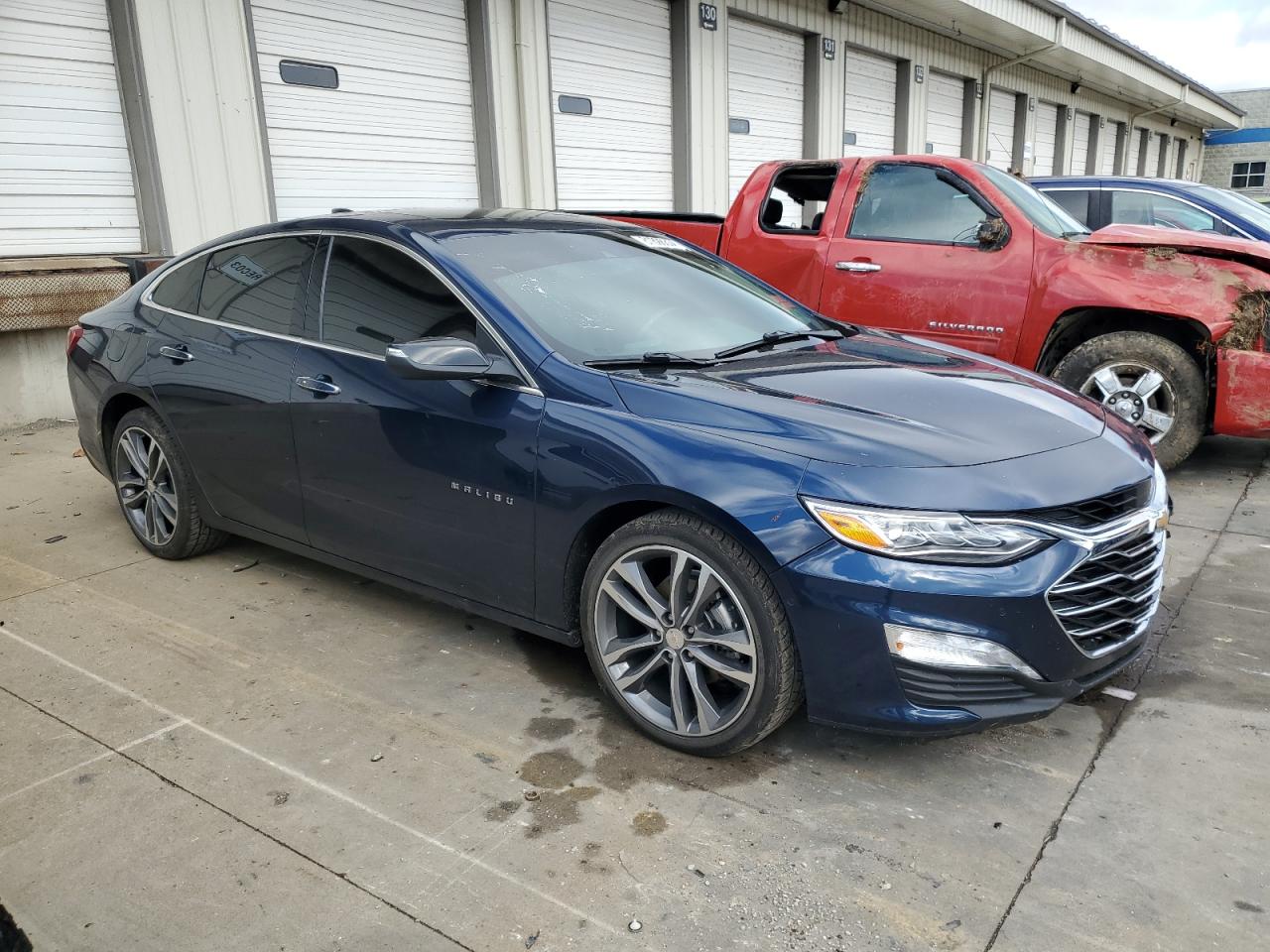 2020 Chevrolet Malibu - Image 4