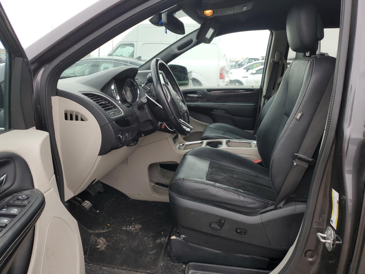 2018 Dodge Caravan - Image 7