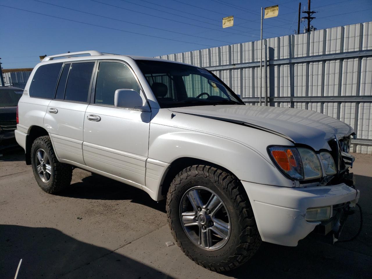 2006 Lexus LX - Image 4