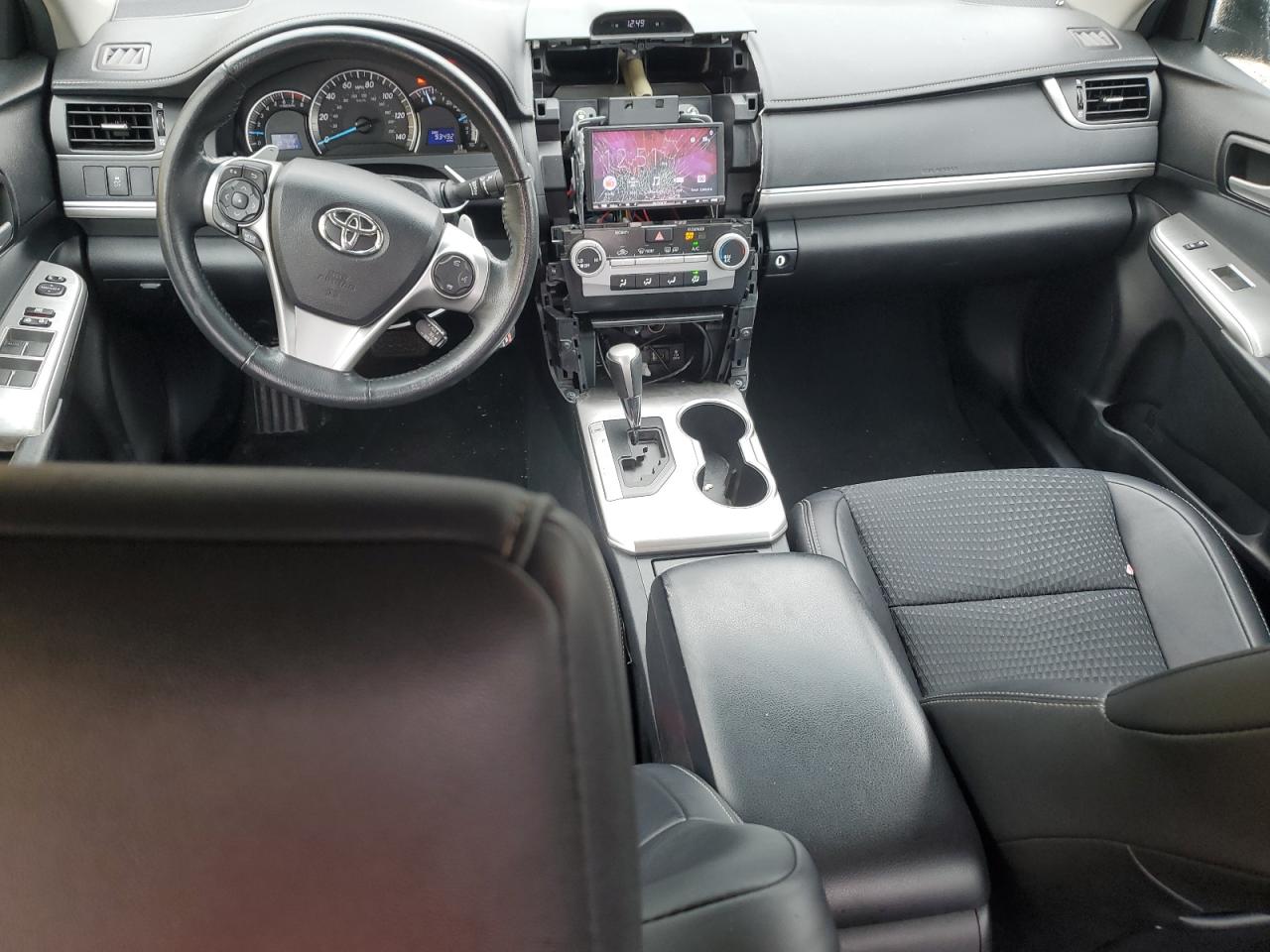 2014 Toyota Camry - Image 8