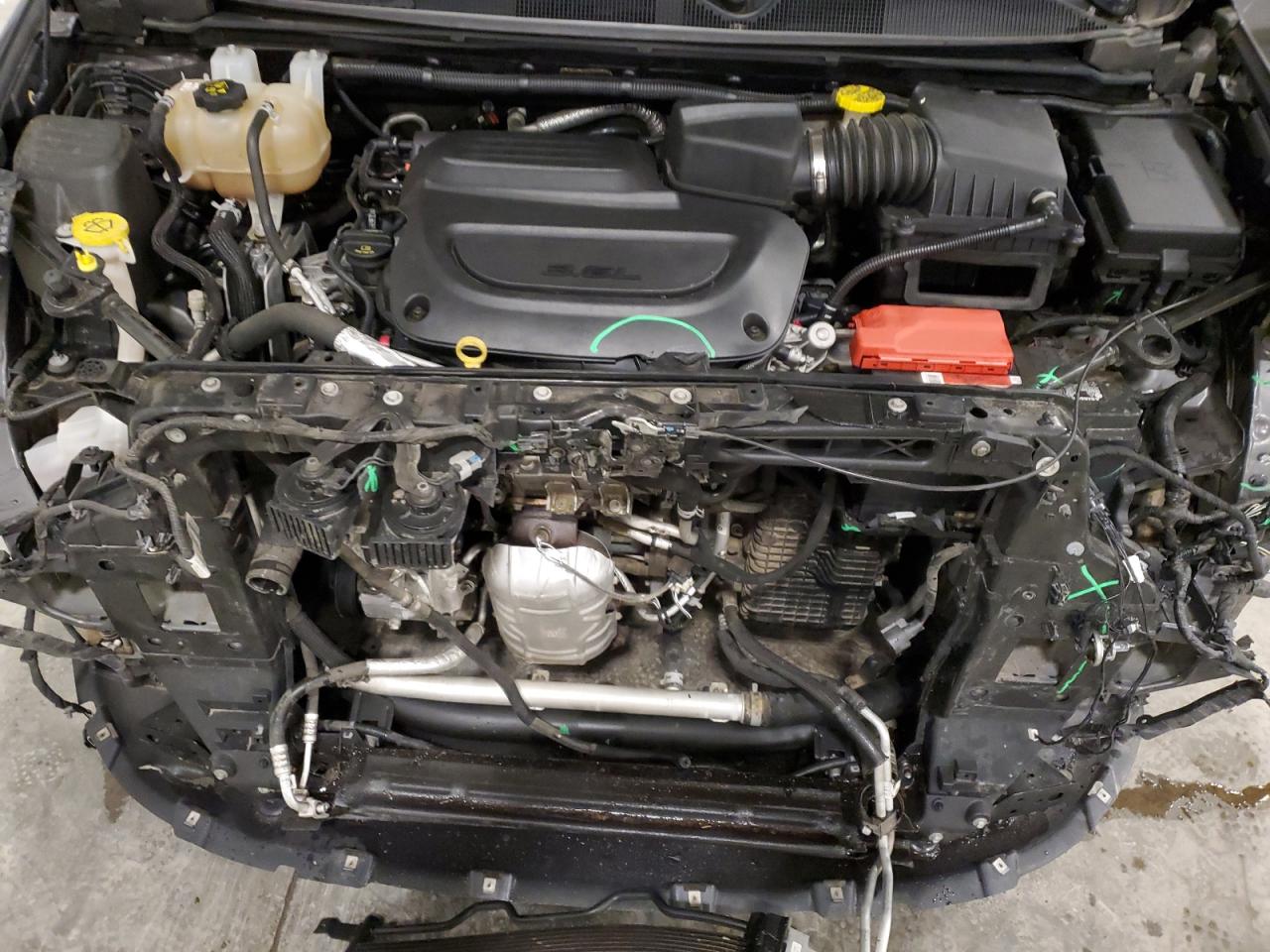 2017 Chrysler Pacifica - Image 12