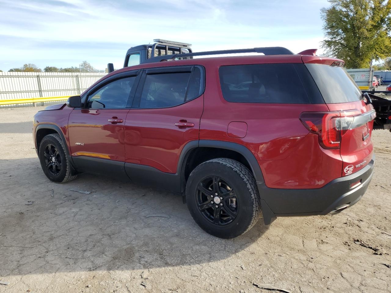 2020 GMC Acadia - Image 2