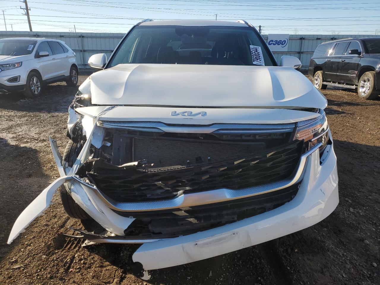 2023 Kia Seltos - Image 5