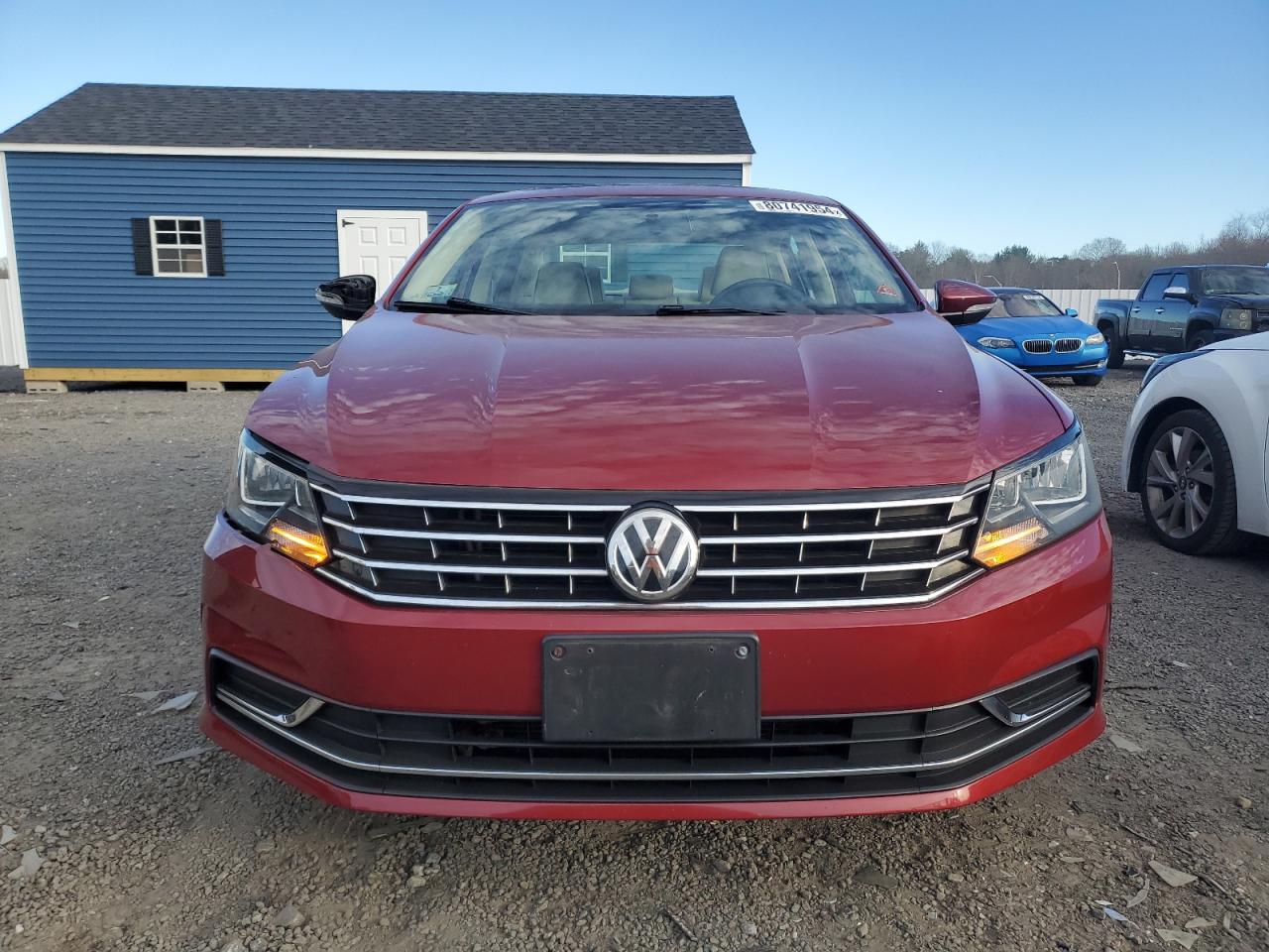 2016 Volkswagen Passat - Image 5