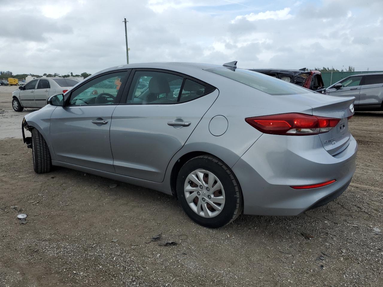 2017 Hyundai Elantra - Image 2