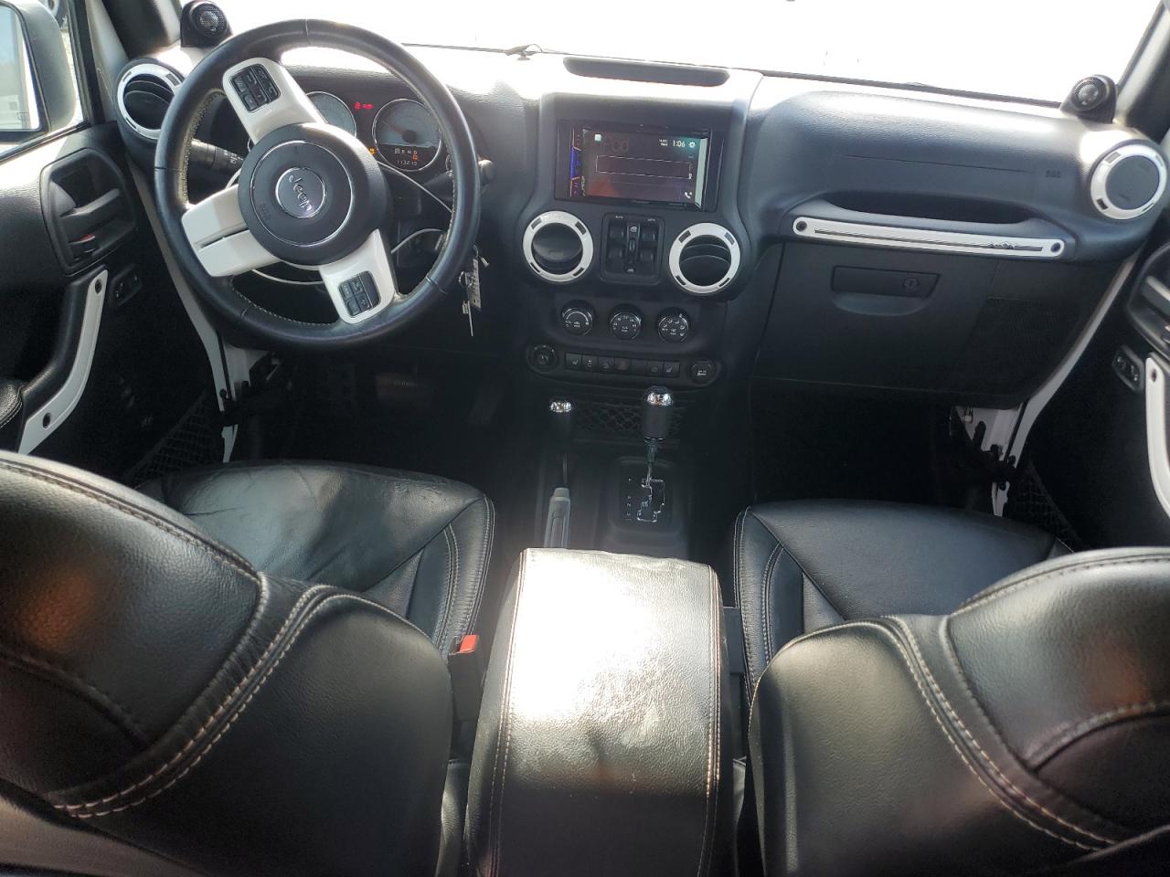 2014 Jeep Wrangler - Image 8