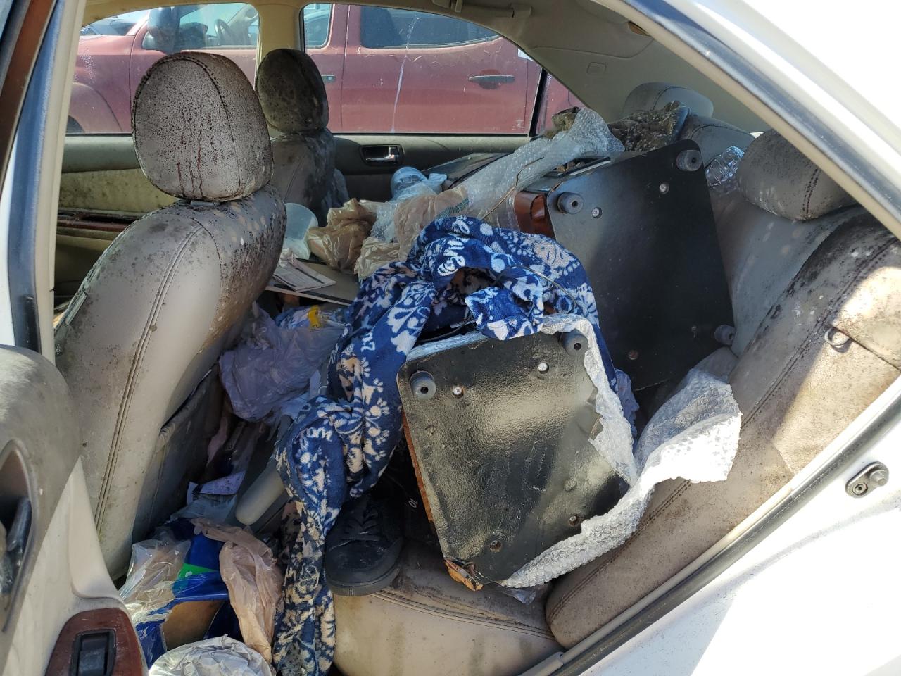 2005 Toyota Camry Le VIN: 4T1BF30K45U620839 Lot: 80976454