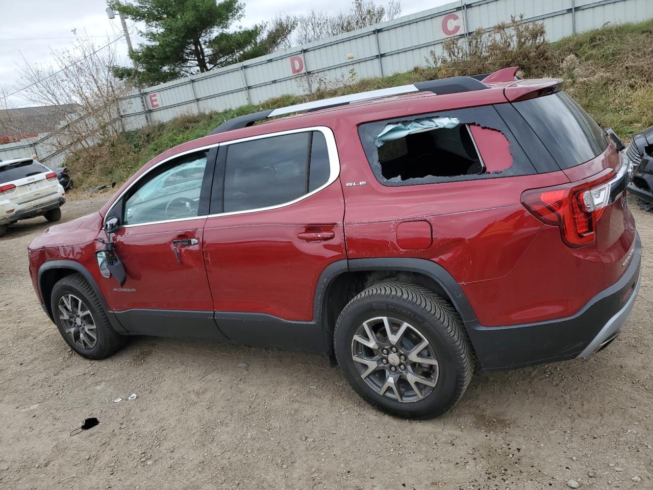2020 GMC Acadia - Image 2