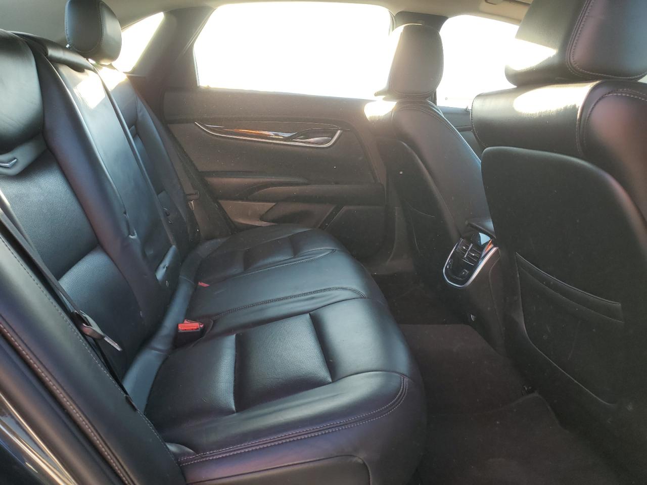2017 Cadillac XTS - Image 10