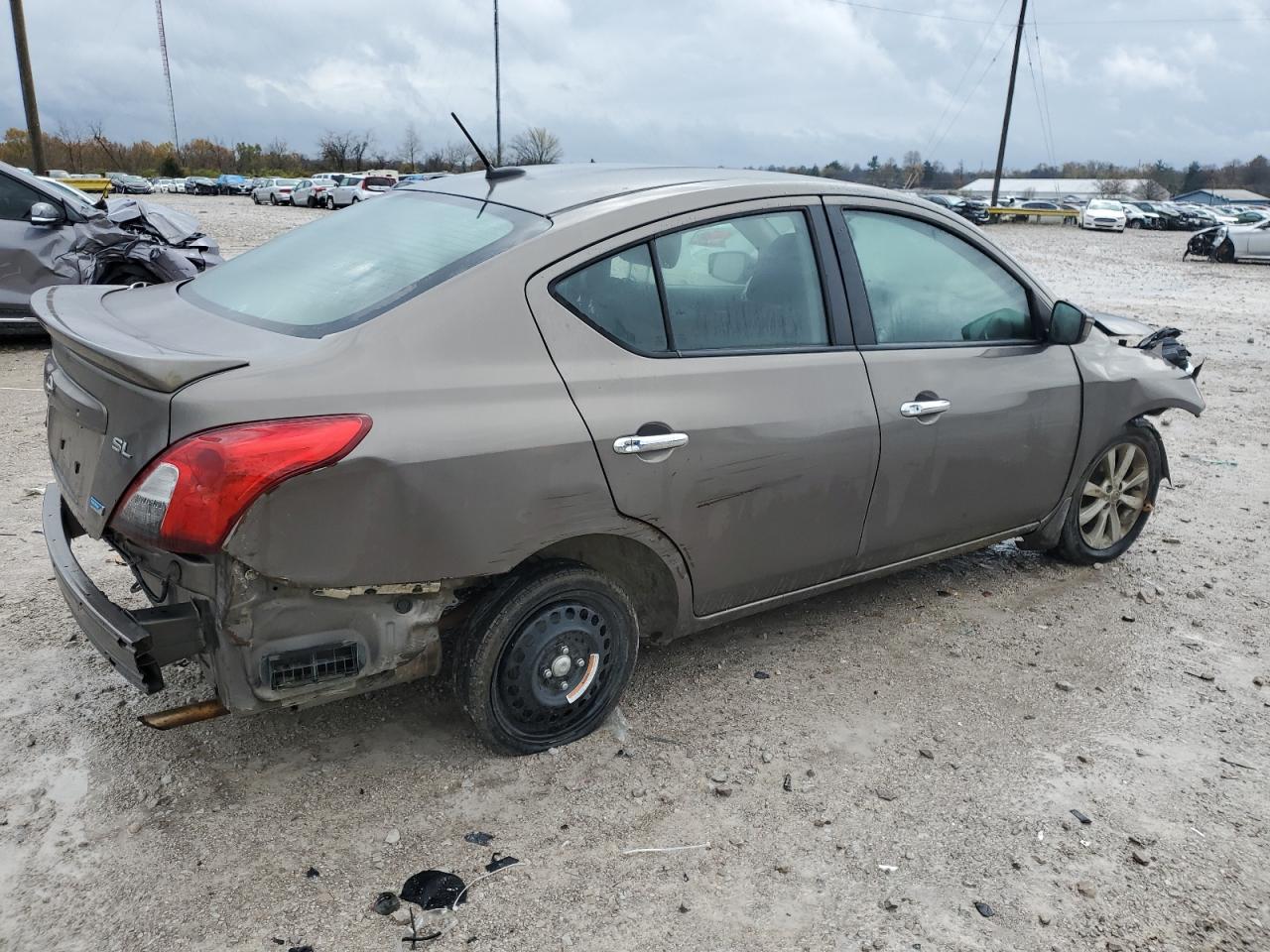 VIN 3N1CN7AP1GL878040 2016 NISSAN VERSA no.3