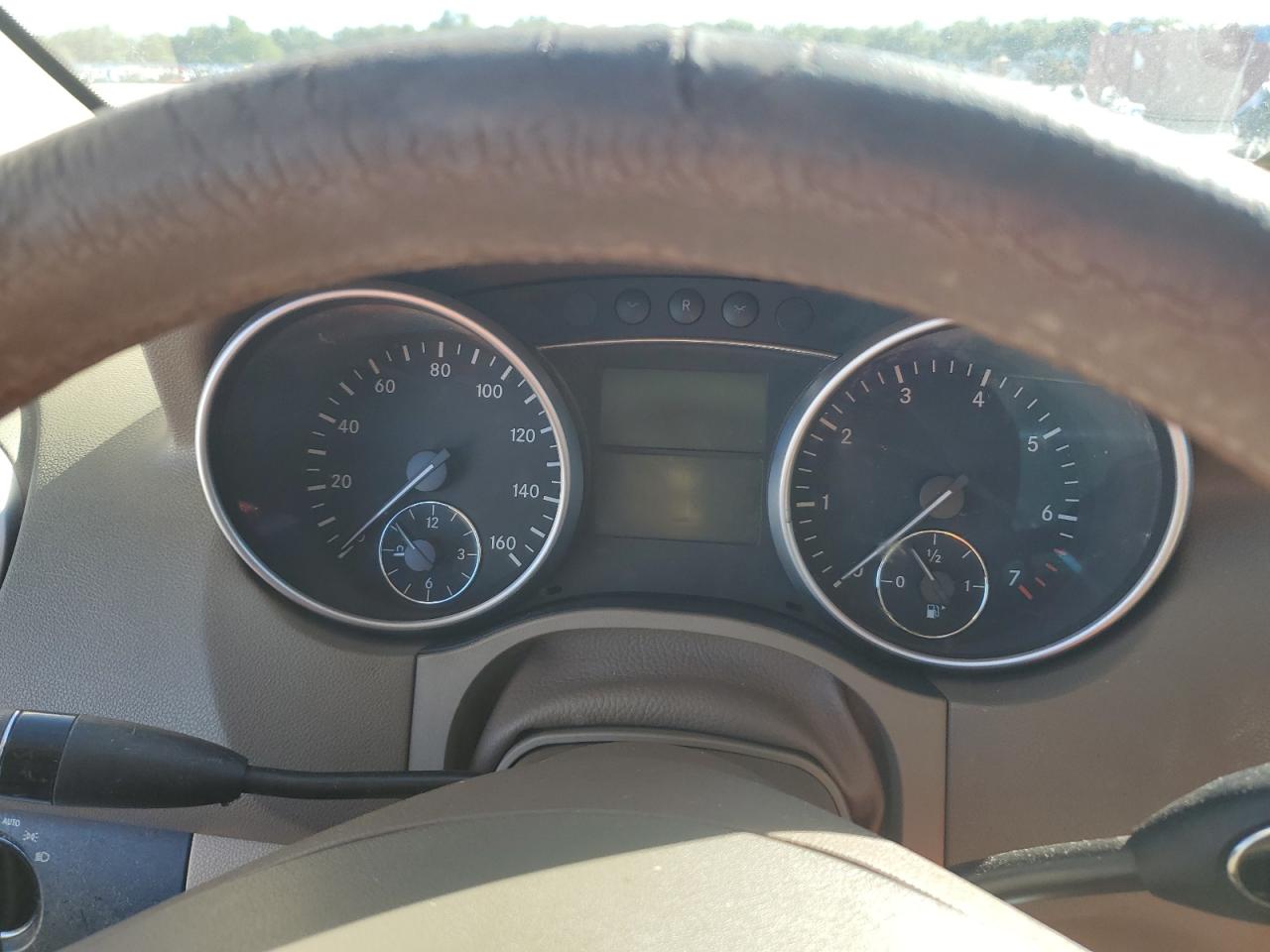 2010 Mercedes-Benz Ml 350 VIN: 4JGBB5GB8AA545135 Lot: 81272114