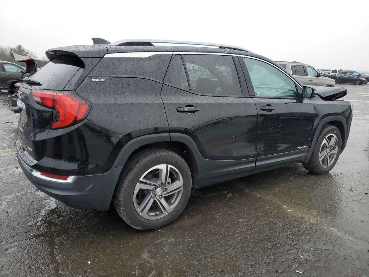 2021 GMC Terrain - Image 3