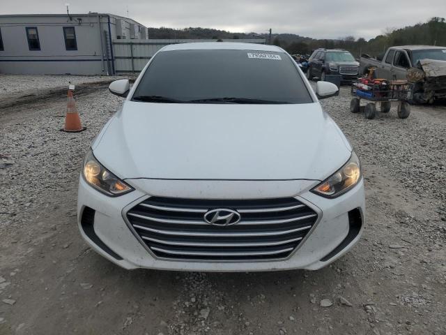  HYUNDAI ELANTRA 2018 Белы