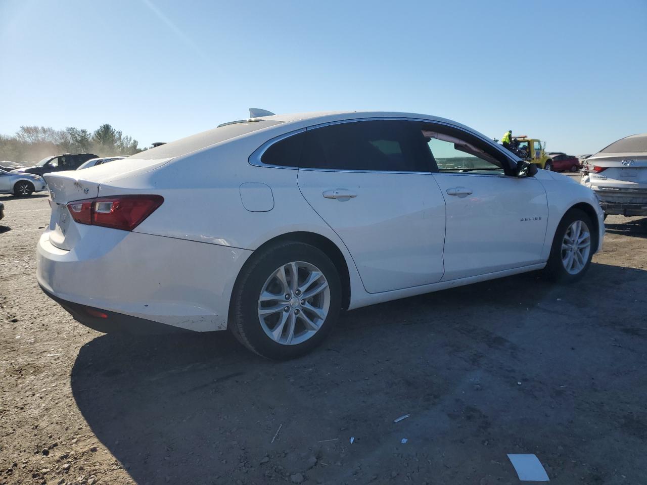 2018 Chevrolet Malibu - Image 3