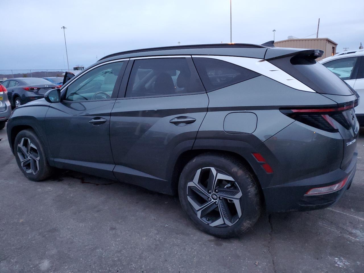 2022 Hyundai Tucson - Image 2