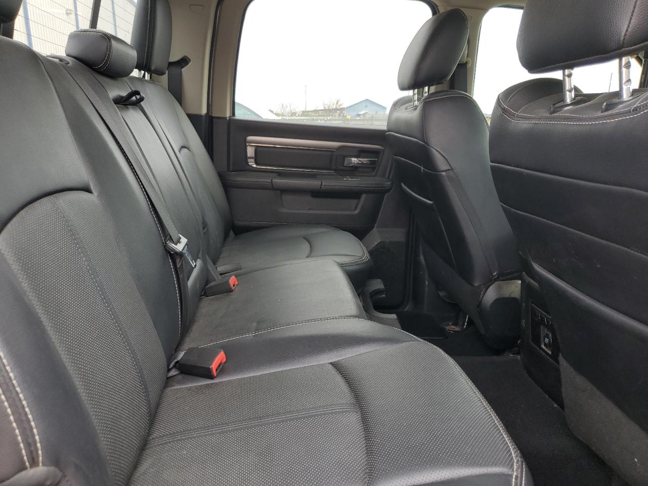 2018 RAM 1500 - Image 10