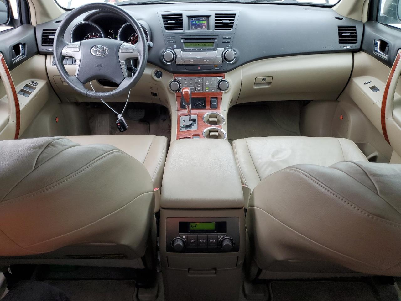 2010 Toyota Highlander - Image 8