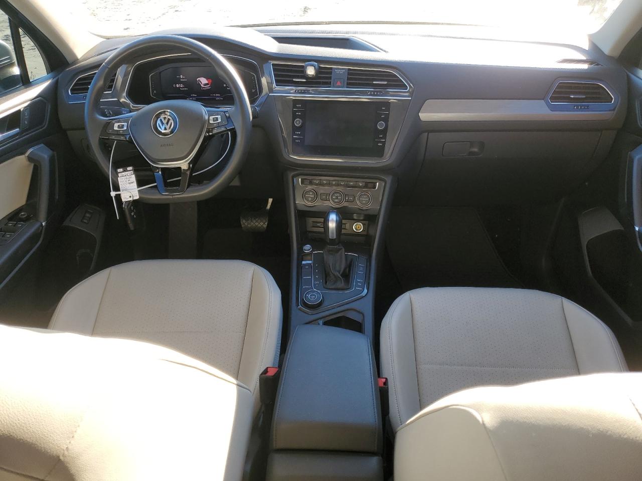 2020 Volkswagen Tiguan - Image 8