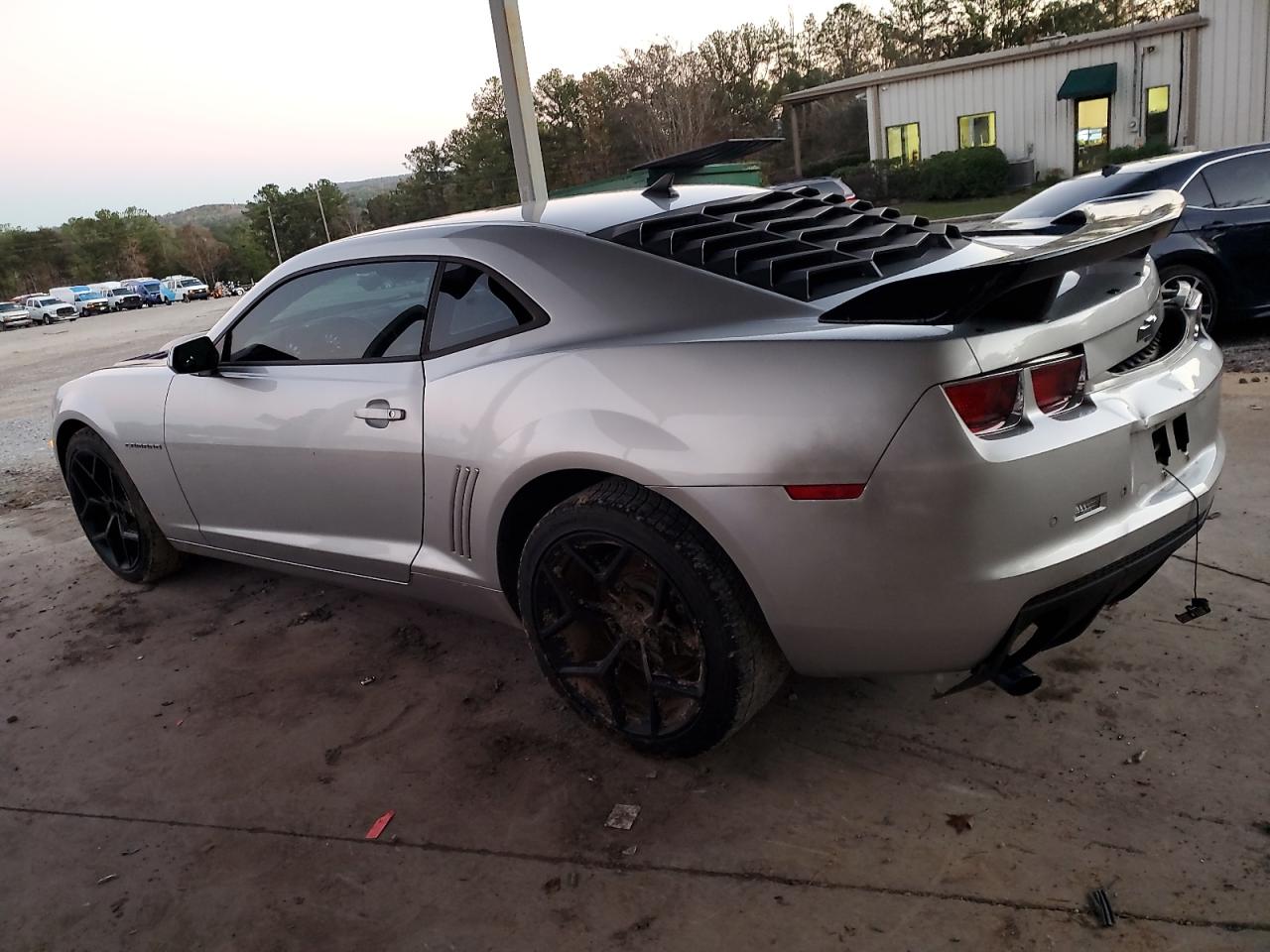 2011 Chevrolet Camaro - Image 2